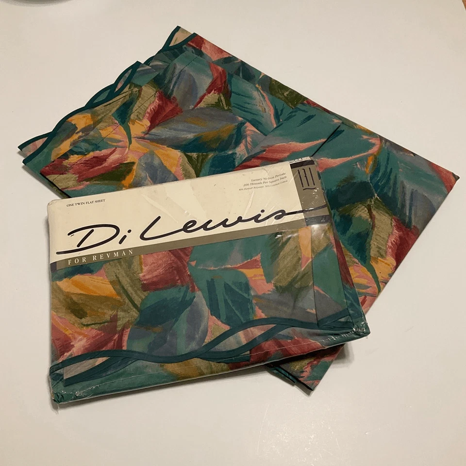 91 pares de sábanas planas vintage. NUEVO CON ETIQUETAS, NUEVO SIN ETIQUETAS. Uno abierto, uno todavía en paquete original Foto 1 de 4