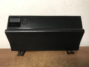 1993 MERCEDES 190 GLOVE BOX DOOR #M-91 - Imagen 1 de 12