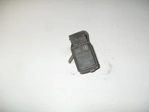 Mercedes Benz W220 S500 Niveauregulierung Sensor a0105427617 - Bild 1 von 1