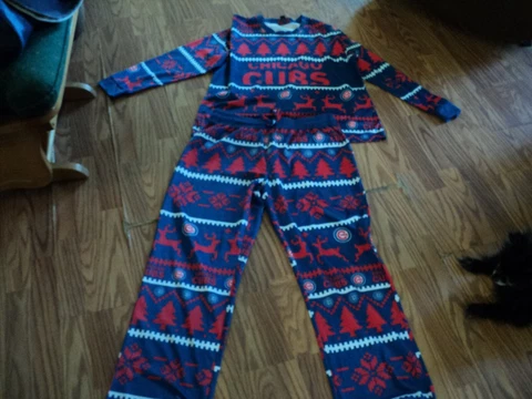 Genuine Merchandise MLB Chicago Cubs Men's XL Christmas pajamas set Cover
