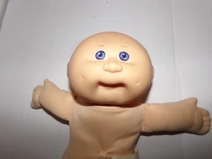 CABBAGE PATCH BEAN BOTTOM DOLL Coleco Head BALD Paci Face 01 - Bild 1 von 4