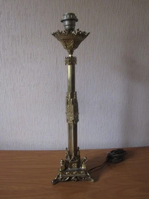 ANCIEN PIQUE CIERGE EN BRONZE STYLE NÉOGOTHIQUE MONTÉ EN LAMPE - Photo 1/4