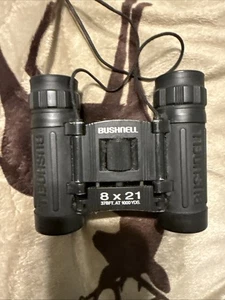 Bushnell 8x21 Compact Folding Binoculars 378ft at 1000 yds - Picture 1 of 8