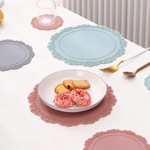 Elegant Silicone Placemat for Dining Table Luxury Heat Resistant Table Pad - Picture 1 of 36