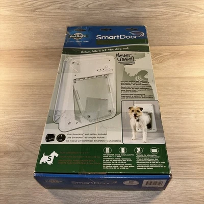 PetSafe 狗猫电子智能门 - 小号 - 白色 - 全新带盒 — 第 1/4 张图片