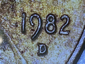 1982 D Lincoln Memorial Cent Small Date Zinc Circulated Penny US Rare Error Coin - Picture 1 of 23