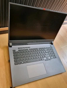 Asus ROG Strix G17 (2025) RTX 4060 AMD ryzen 9 7940HX 16gb RAM 1000GB SSD 240 HZ - Afbeelding 1 van 4