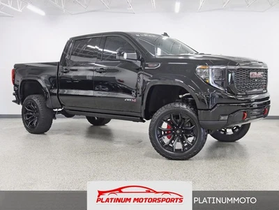 GMC Sierra 1500 AT4 2025 Black Widow precio de venta sugerido por el fabricante más de 107 k USD millas elevación panorámica de 6 pulgadas Foto 1 de 4