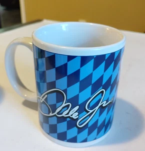 2013 Dale Earnhart Jr blau karierte Flagge Kaffeebecher #88 NASCAR SELTEN - Bild 1 von 5