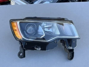 16 17 18 19 20 21 Jeep Grand Cherokee Halogen Headlamp Aftermarket - Picture 1 of 18