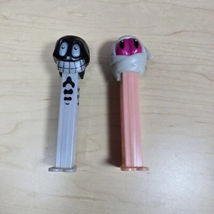 PEZ 2003 Black White Glow In The Dark Skeleton & Mummy Halloween Candy Dispenser - Picture 1 of 7