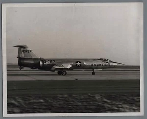 LOCKHEED F-104A STARFIGHTER CHUTE'S CHUTE ORIGINAL VINTAGE MANUFACTURERS PHOTO - Picture 1 of 2