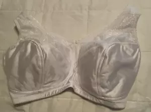 Glamorise Full Figure Wire-Free White Bra Style 1100 Size 36I - Picture 1 of 8