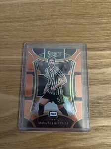2023-24 Panini Select FIFA - Mezzanine Orange Prizm #140 Manuel Locatelli /49 - Bild 1 von 2