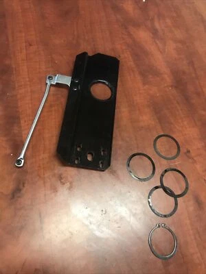 Conjunto de placa de cuchillo remachadora de piezas originales para sierra de mesa General International TS4001 de 10” Foto 1 de 4