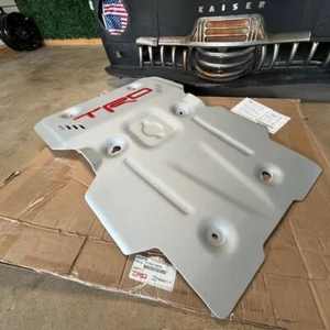 (1) genuine OEM Toyota Tacoma 2024-25 & 2025 4Runner TRD Skid Plate PTR60-35240 - Picture 1 of 7