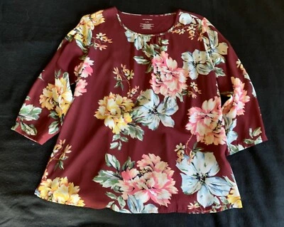 Blusa Van Heusen Floral Feminina Tamanho Grande Mistura de Algodão e Poliéster - Imagem 1 de 4