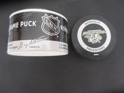 Nashville Predators Official 2000-02 NHL Game Hockey Puck in Original Package Cover