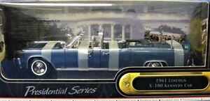 Road Legends 24048 Lincoln 1961 X-100 Kennedy Presidential Car 1/24 Die-cast MIB
