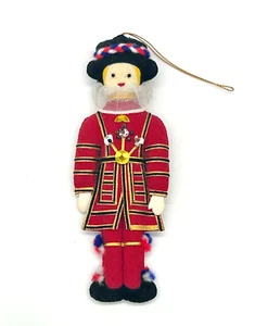St Nicolas English Beefeater Yeomen Guard Hand Made Christmas Felt Ornament - Picture 1 of 7