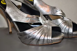 $389 PEDRO MIRALLES PLATA PUNTERA ABIERTA TACONES TRASEROS 40 - Imagen 1 de 10
