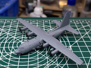 1/2000 1/700 1/400 1/350 American AC-130 aereo da attacco pesante al suolo - Foto 1 di 5