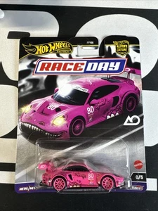 Hot Wheels Premium Car Culture Race Day Roxy Porsche 911 GT3 R (992) Super Chase - Picture 1 of 10