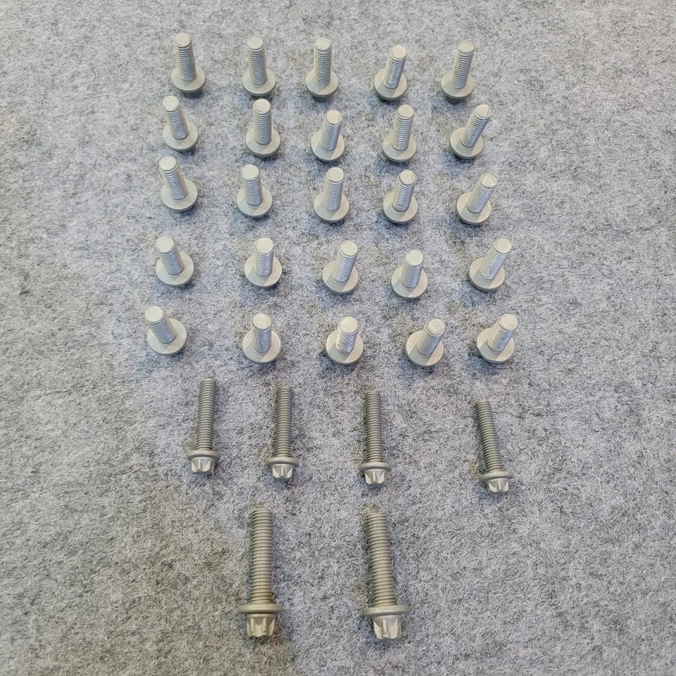 Perno del cárter del motor para BMW 335I GT XDRIVE 435I 535I GT XDRIVE Foto 1 de 1