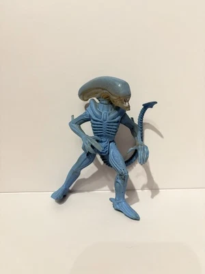 Figura de acción Kenner Blue Aliens Warrior 1997 de colección Foto 1 de 2