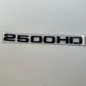 NEW CHEVROLET SILVERADO 2500HD DOORS FENDER EMBLEM BADGE NAMEPLATE GLOSS BLACK - Foto 1 di 5