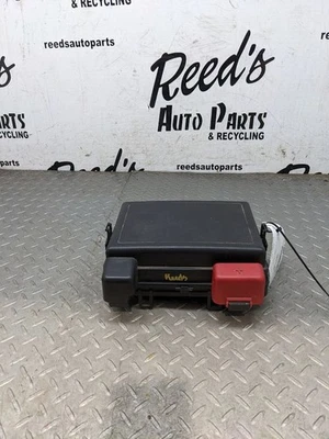 Fuse Box Engine Fits 06 SOLSTICE 1180098 - Image 1 of 4