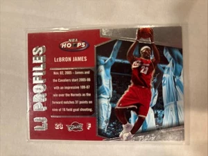LEBRON JAMES 2005-06 NBA HOOPS PROFILI LBJ #LBJ30 CAVS - Foto 1 di 2