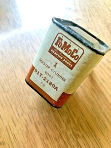 NOS 1939-1947 Ford 1 Ton & 2 Ton Master Cylinder Boot 91T-2180 Fomoco in sealed - Bild 1 von 3