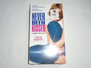 NEVER BEEN KISSED (VHS 1999) Drew Barrymore, David Arquette, Molly Shannon - NEW