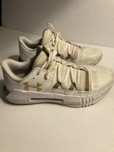 Under Armour BLOCK CITY 2.0 Volleyball Shoes - 3021377-100 - White/Gold WmSz 9.5 - Picture 1 of 6
