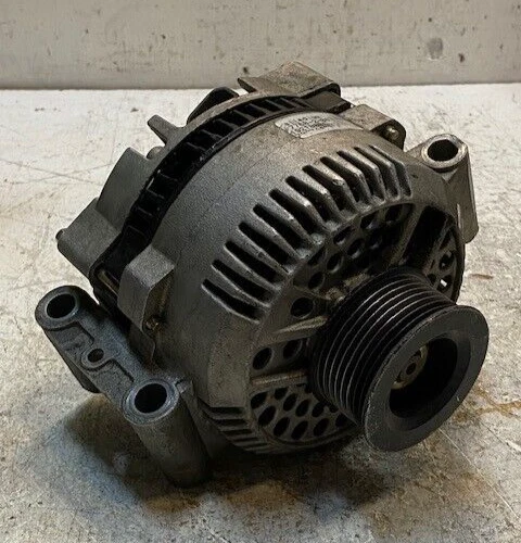 Motorcraft Alternator 7768-2-8G | 19210001 | 73274401 - Image 1 of 4