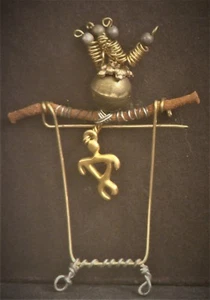 Handgefertigte Stammesgöttin "Weiblichkeit" Pin von Stix und Stonz - Neu - Bild 1 von 2