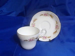 CROWN STAFFORDSHIRE CUP & SAUCER Gold Leaves, Rose Pansy, Ribbed, Scalloped - Picture 1 of 11