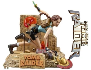 Tomb Raider : Lara Croft statue by Dark Horse - Foto 1 di 23