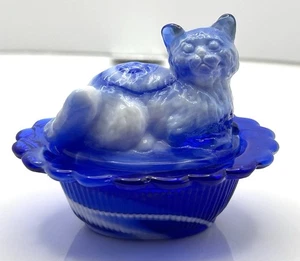 Vintage Blue Slag Glass Salt Cellar Cat On Nest Open Salt Dish - Picture 1 of 14