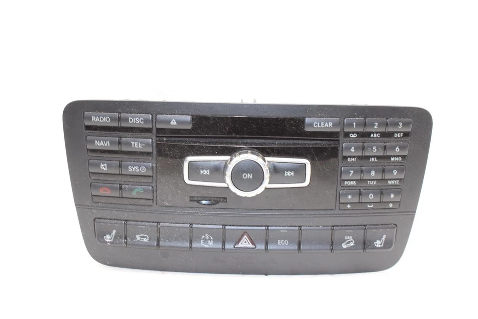 RADIO Mercedes-Benz GLA250 GLA45 2015 15 2469008213 1411224 Foto 1 de 4