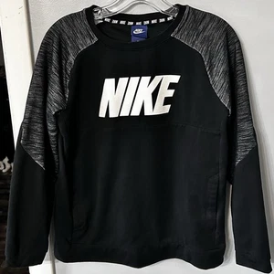 Nike Boys YOUTH XL Black Logo Crew Neck Sweatshirt Front Pockets - Picture 1 of 5