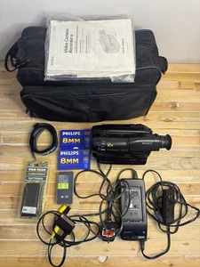 Sony Handycam CCD-TR370E videocamera Video8 8 mm fotocamera a nastro + pacchetto accessori - Foto 1 di 21
