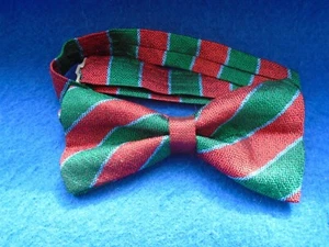 UNKNOWN BRITISH MILITARY GREEN BLUE & RED SILK MESS DRESS BOW TIE - Picture 1 of 2