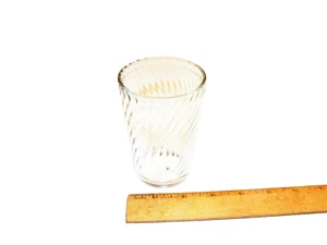 Vintage FEDERAL GLASS Swirl Pattern 4" Tall Juice Tumbler - Picture 1 of 5