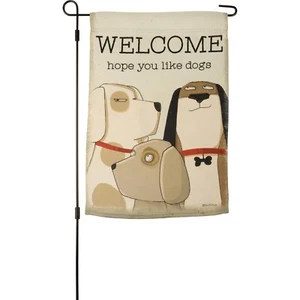 ¡NUEVO!~BANDERA DE JARDÍN~"Bienvenido Espero que te gusten perros"~Poliéster~Doble Cara~12" x 18" - Imagen 1 de 2
