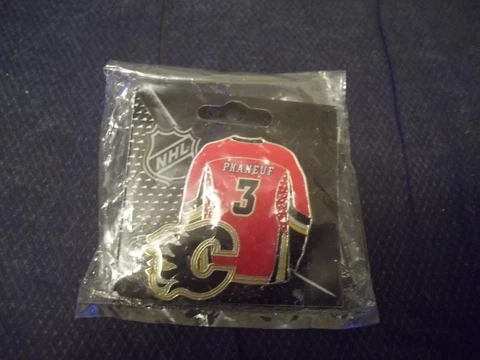 NHL Jersey and Logo Pin 3 Dion Phaneuf Calgary Flames - UNOPENED in original bag Cover