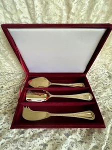 Godinger Set of 3 Cheese/Pate/Butter Service Pieces Silver Plate in Velvet Box - Picture 1 of 5
