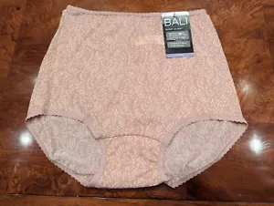 NWT Bali Women's Skimp Skamp Stretch To Fit Full Seat Briefs Beige-White 6 / M - Picture 1 of 7