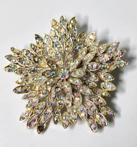 Vintage NW 30 ST. INC AB AURORA BOREALIS Gold Tone Layered Flower Snowflake - Picture 1 of 5